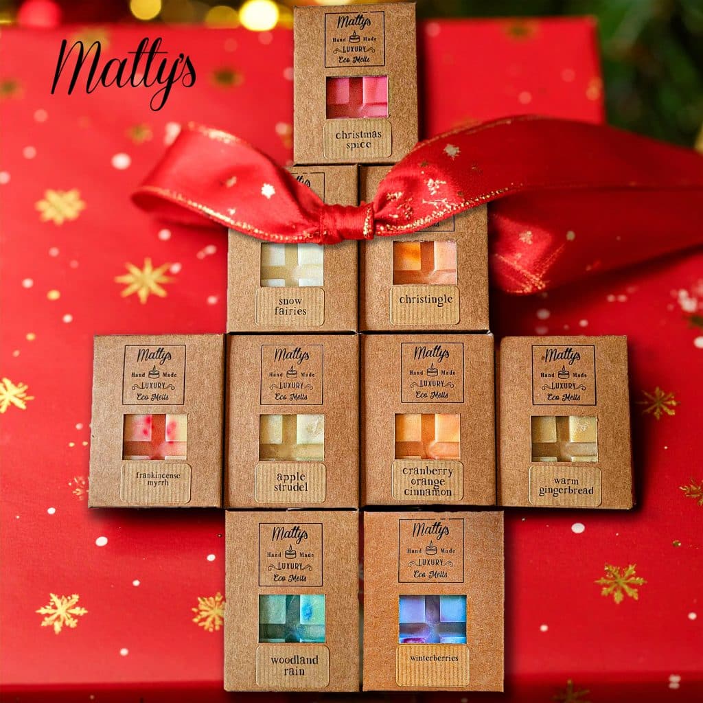 Sassy Wax Melt Christmas Crackers: A Premium Festive Fragrance Experience - Discover Matty's Candles' Sassy Wax Melt Christmas Crackers – a unique, vegan, s